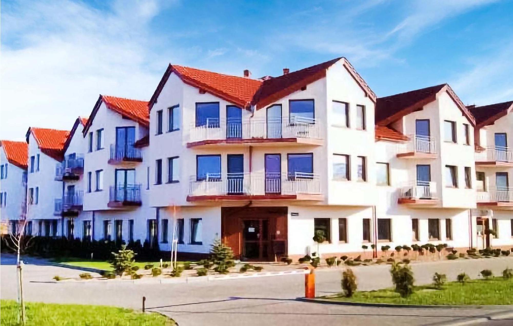 Nice Apartment In Darlowko With Wifi Bagian luar foto