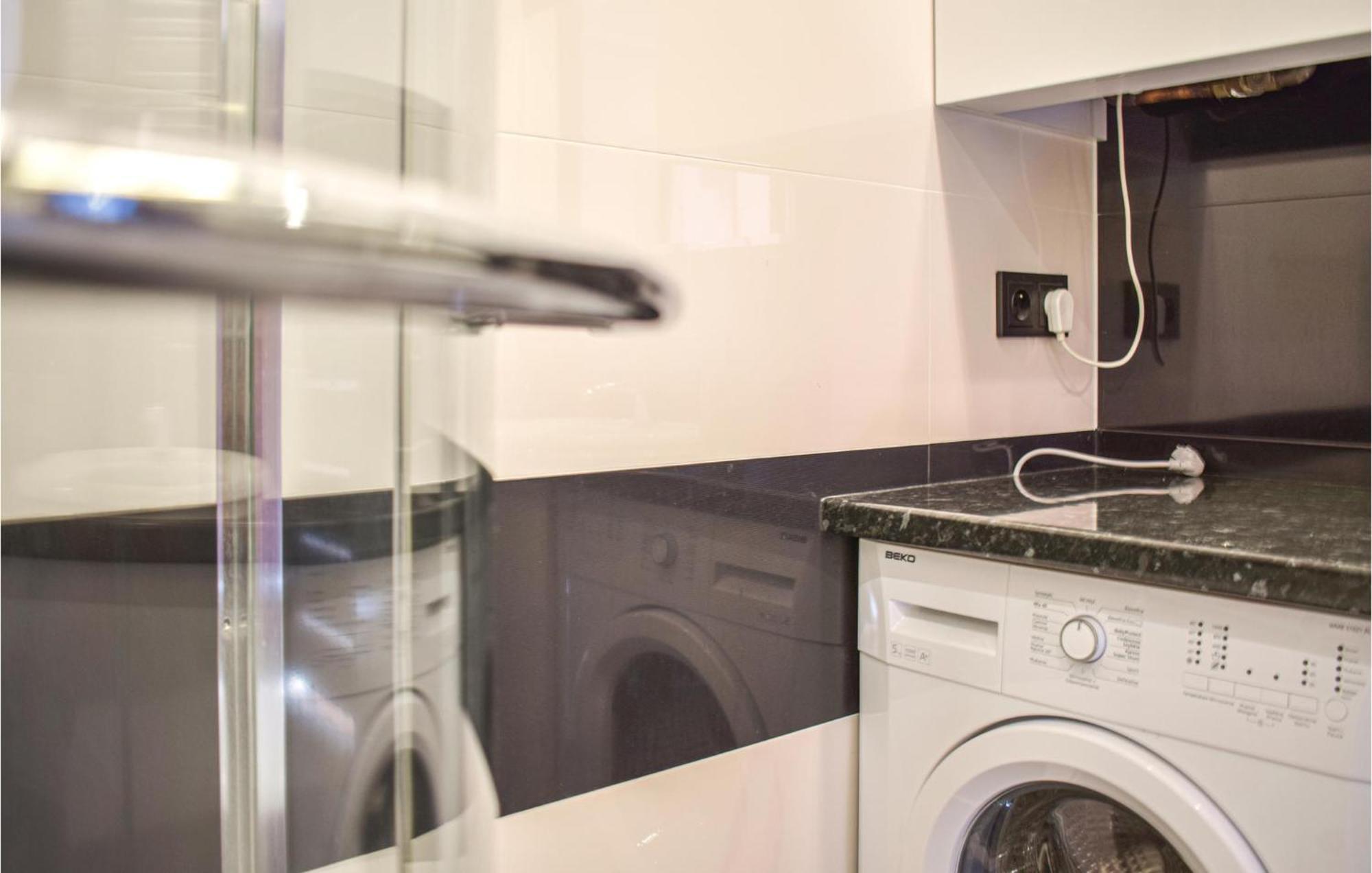 Nice Apartment In Darlowko With Wifi Bagian luar foto