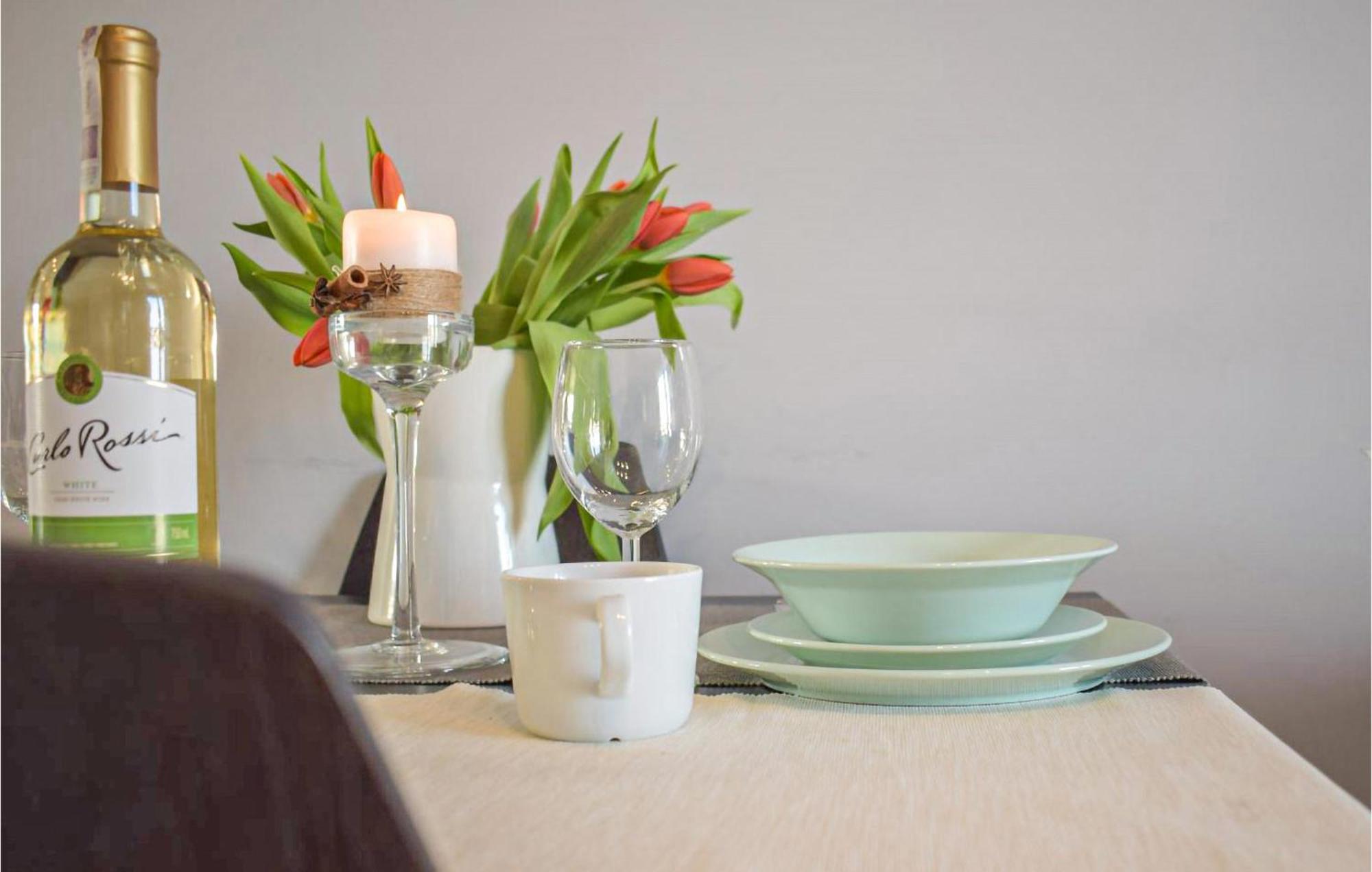 Nice Apartment In Darlowko With Wifi Bagian luar foto