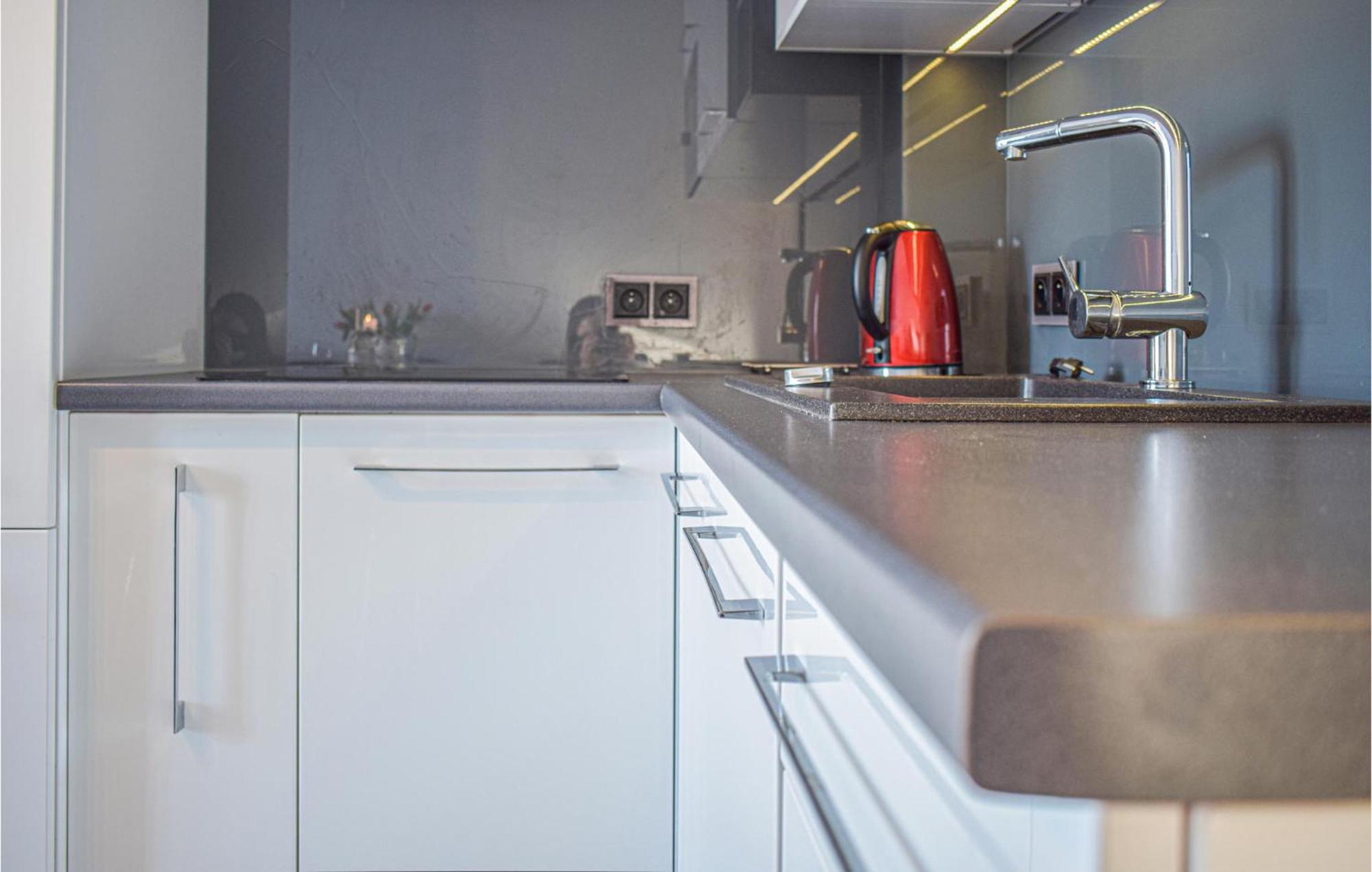 Nice Apartment In Darlowko With Wifi Bagian luar foto
