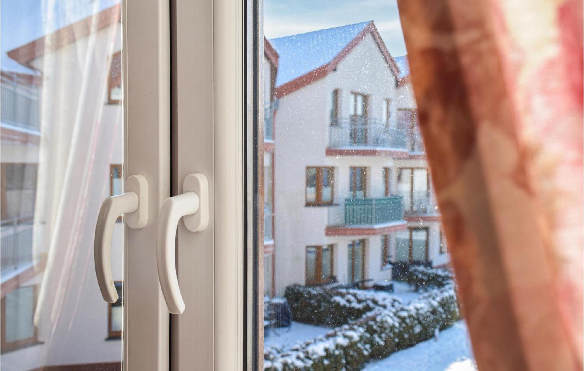 Nice Apartment In Darlowko With Wifi Bagian luar foto